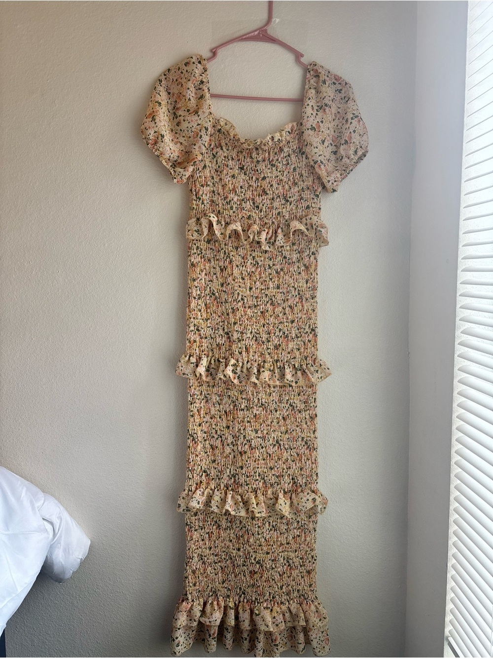 Mable Floral Smocked Midi Dress Cottagecore Puff Sleeve Ruffle Size M - Picture 3 of 3
